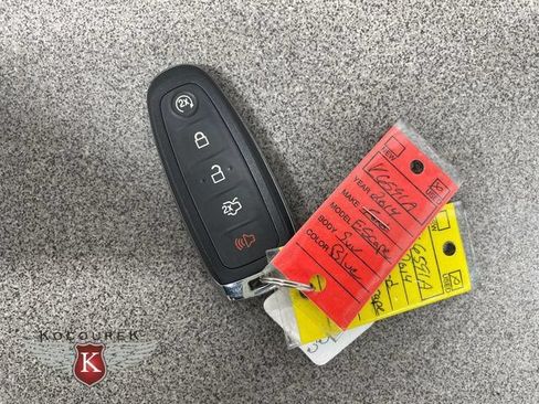 Used 2014 Ford Escape Titanium w/ Equipment Group 401A AWD/4WD image 26
