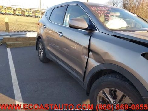 Used 2015 Hyundai Santa Fe Sport image 9