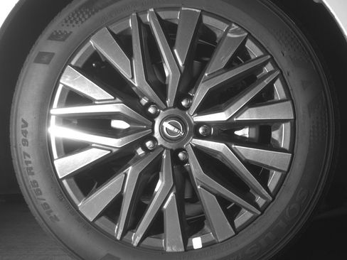 Used 2025 Nissan Altima 2.5 SV FWD image 13