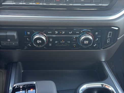 New 2026 GMC Sierra 1500 SLT w/ SLT Convenience Package AWD/4WD image 27