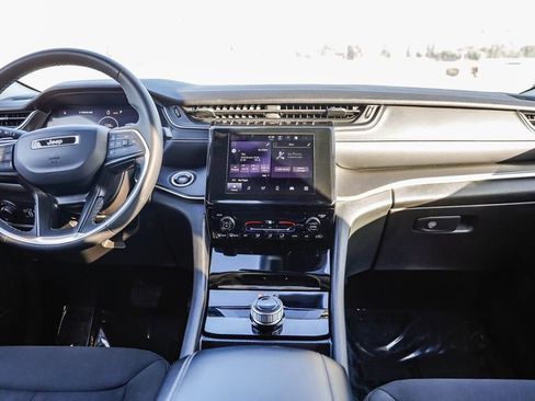 Certified 2023 Jeep Grand Cherokee L Laredo image 13