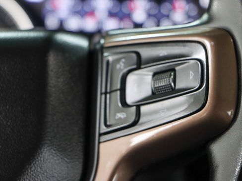 Used 2023 Chevrolet Silverado 2500 High Country w/ Z71 Off-Road Package image 15