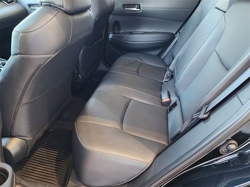 Used 2024 Toyota Corolla Cross XLE image 14