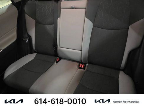 Used 2020 Toyota RAV4 XLE w/ XLE Grade Weather Package AWD/4WD image 18