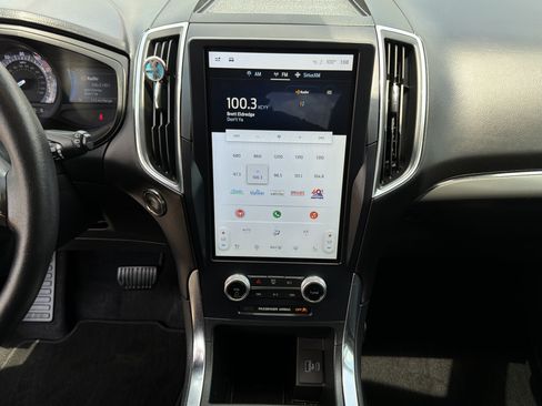 Certified 2024 Ford Edge Titanium AWD/4WD image 20