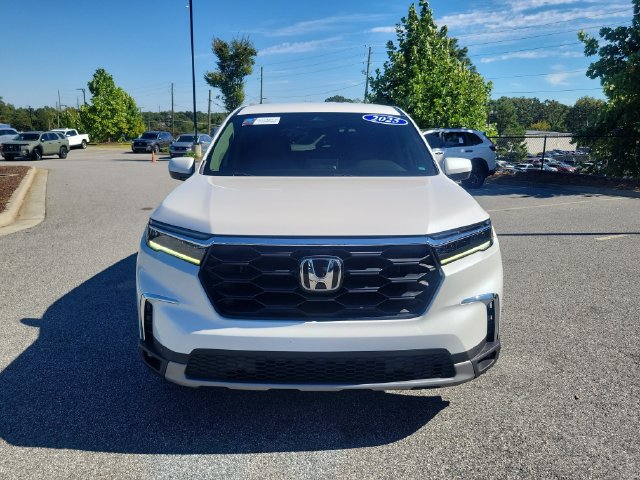 Used 2025 Honda Pilot EX-L image 2