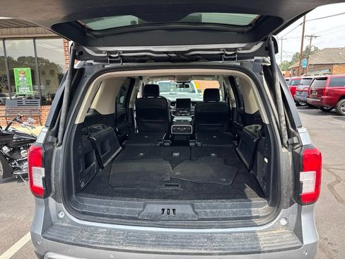Used 2024 Ford Expedition XLT AWD/4WD image 4