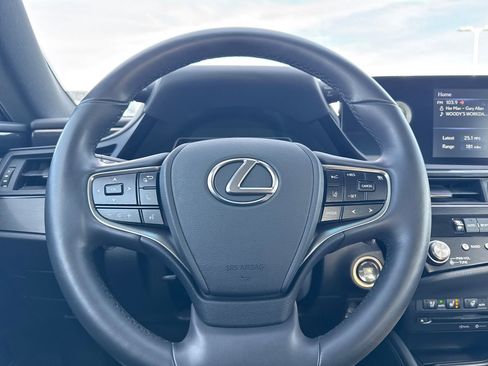 Used 2022 Lexus ES 250 250 image 17