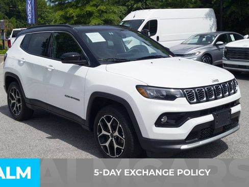 Used 2025 Jeep Compass Limited AWD/4WD image 3