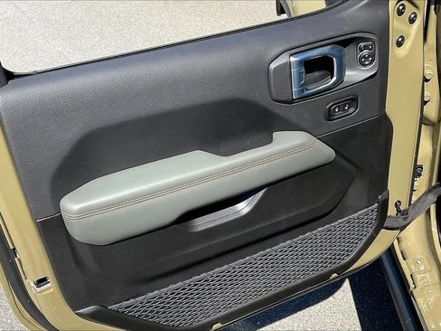 New 2026 Jeep Gladiator Mojave AWD/4WD image 25