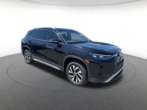 New 2026 Volkswagen Tiguan S AWD/4WD image 1