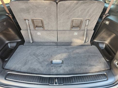 Used 2025 Jeep Grand Cherokee L Altitude image 30