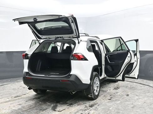 Used 2019 Toyota RAV4 LE image 46