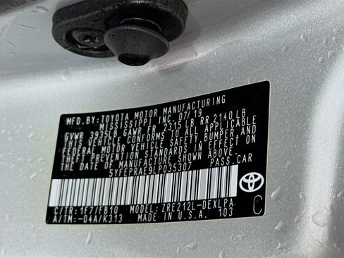 Used 2020 Toyota Corolla LE image 39