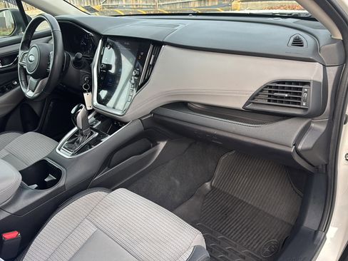 Used 2021 Subaru Outback Premium image 11