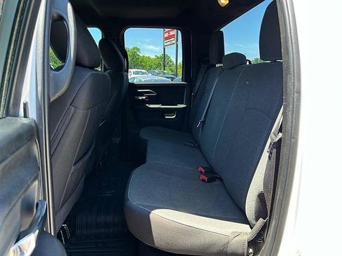 Used 2022 RAM 1500 Classic Warlock AWD/4WD image 37