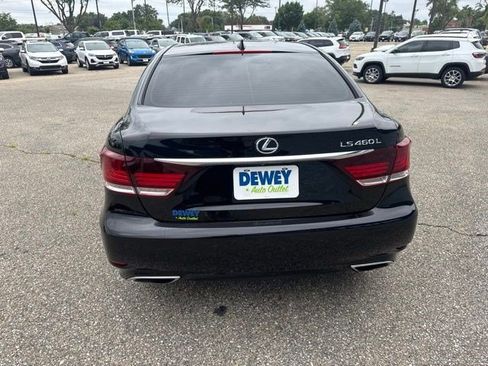 Used 2015 Lexus LS 460 L RWD image 4