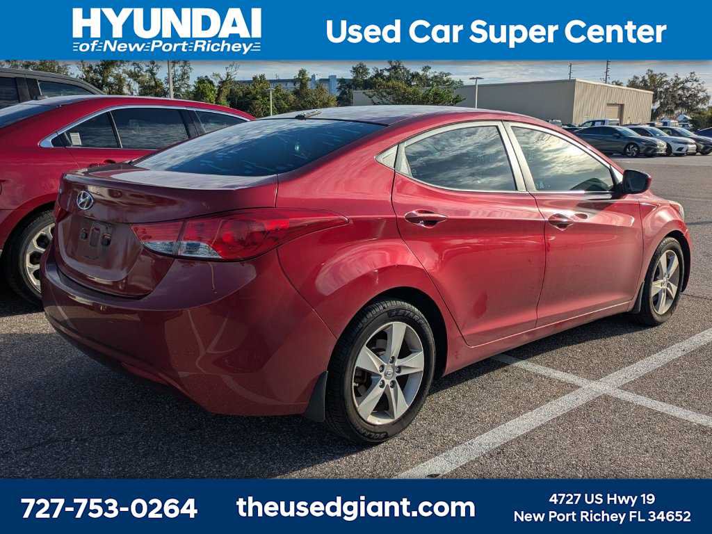 Used 2013 Hyundai Elantra GLS w/ Preferred Pkg FWD image 2