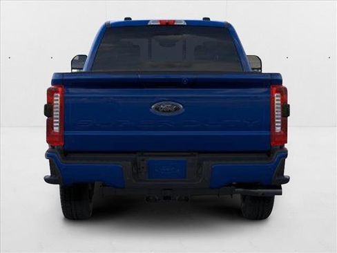 New 2026 Ford F250 Lariat w/ Black Appearance Package image 5