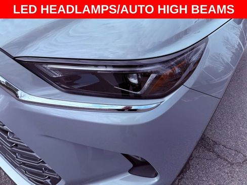 Used 2026 Toyota Grand Highlander AWD Hybrid image 10