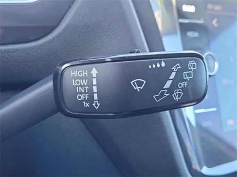 Used 2024 Volkswagen Tiguan Wolfsburg Edition image 17