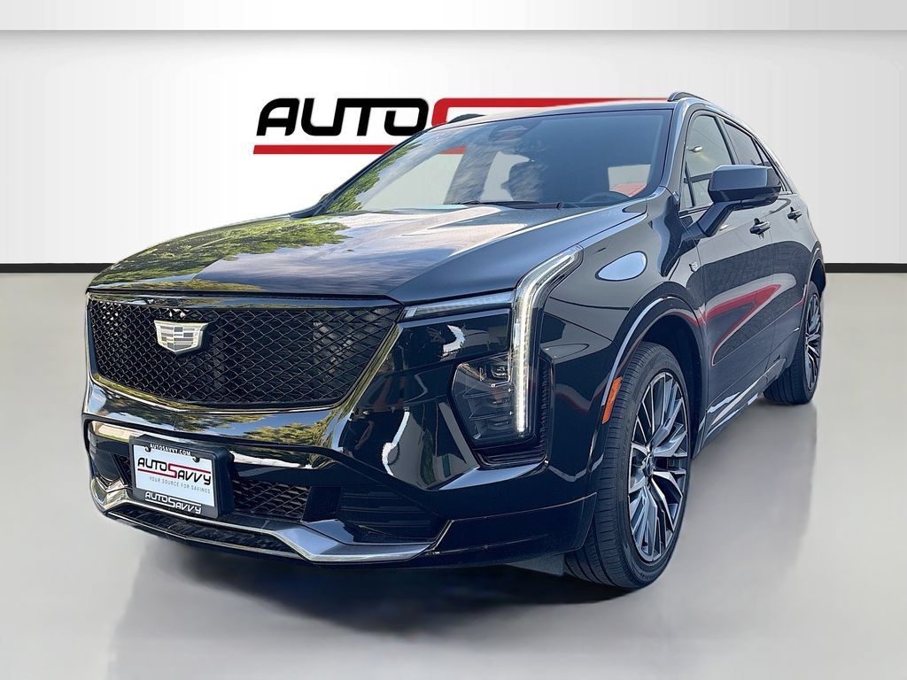 Used 2024 Cadillac XT4 Sport w/ Cold Weather Package AWD/4WD image 3