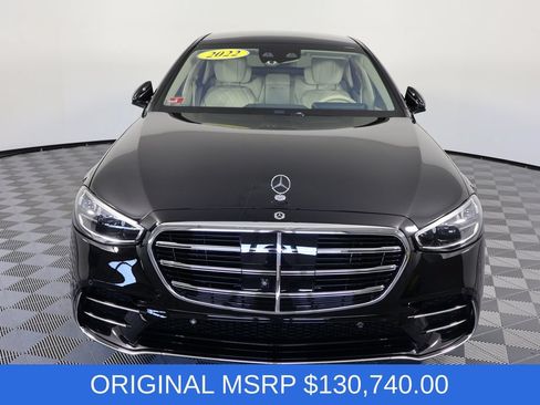 Used 2022 Mercedes-Benz S 580 4MATIC Sedan image 3