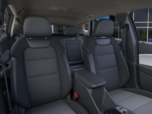 New 2025 Chevrolet Trax LT w/ Driver Confidence Package image 18