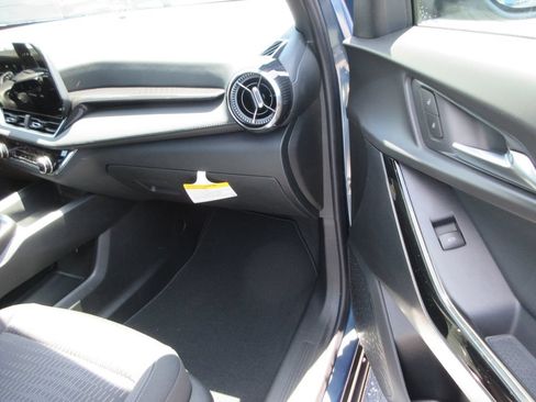 New 2026 Chevrolet Equinox LT w/ Safety and Technology Package FWD image 17