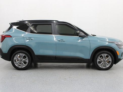 Used 2024 Kia Seltos S FWD image 2