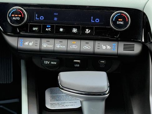 New 2026 Hyundai Elantra Limited FWD image 22