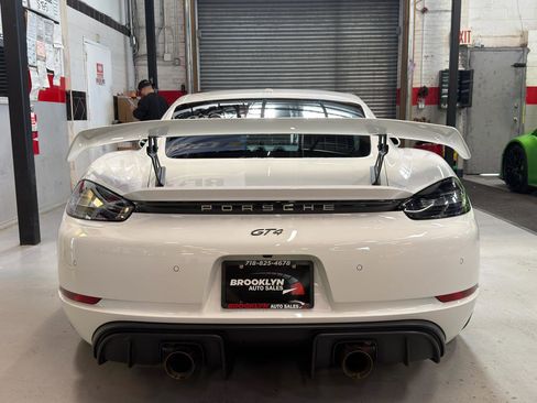 Used 2021 Porsche 718 Cayman GT4 image 6