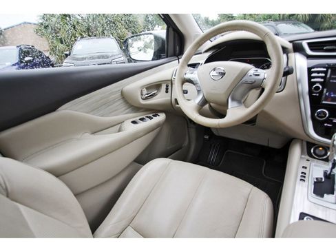 Used 2018 Nissan Murano Platinum w/ Cargo Package FWD image 8