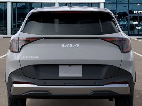 New 2026 Kia Sportage EX image 13