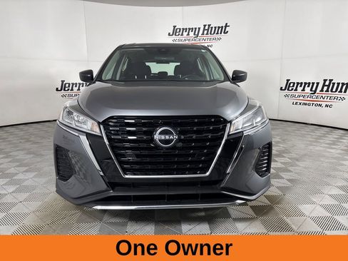 Used 2024 Nissan Kicks S image 3