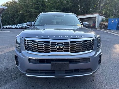 Used 2020 Kia Telluride EX w/ Towing Package FWD image 8