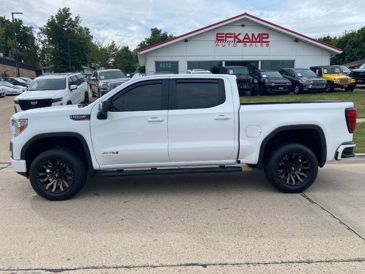 Used 2020 GMC Sierra 1500 AT4 w/ AT4 Premium Package AWD/4WD image 2
