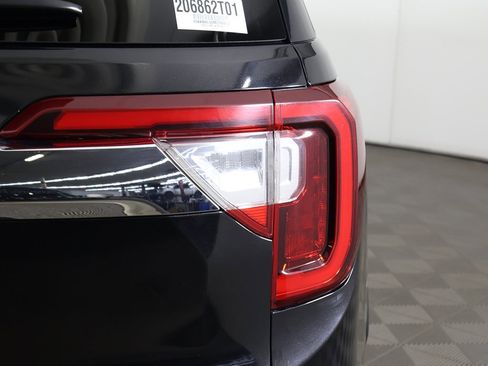 Used 2021 GMC Acadia Denali w/ Denali Technology Package image 21