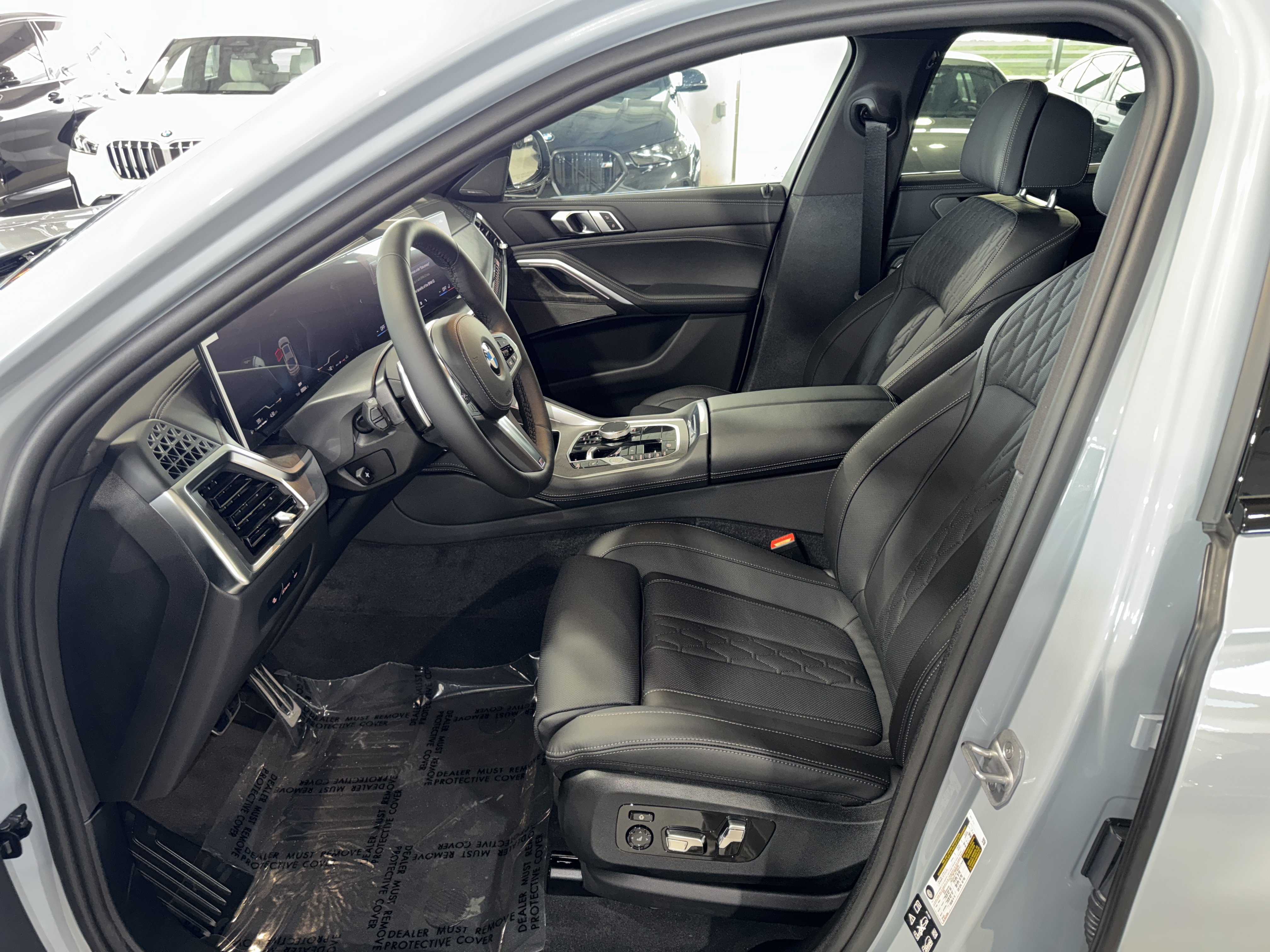 New 2027 BMW X6 xDrive40i AWD/4WD image 14