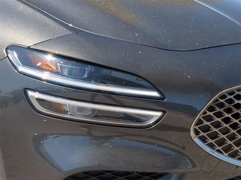 Used 2025 Genesis G70 2.5T image 9