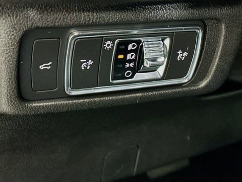 Used 2022 Lincoln Corsair AWD w/ Equipment Group 101A image 12