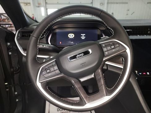 New 2026 Jeep Grand Cherokee Altitude AWD/4WD image 20