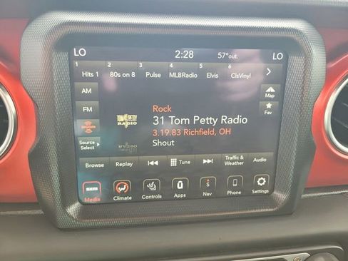 Used 2023 Jeep Gladiator Rubicon w/ LED Lighting Group image 23