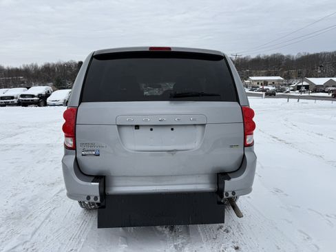 Used 2015 Dodge Grand Caravan SE w/ Quick Order Package 29E SE image 9