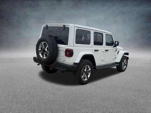 Used 2021 Jeep Wrangler Unlimited Sahara AWD/4WD image 5