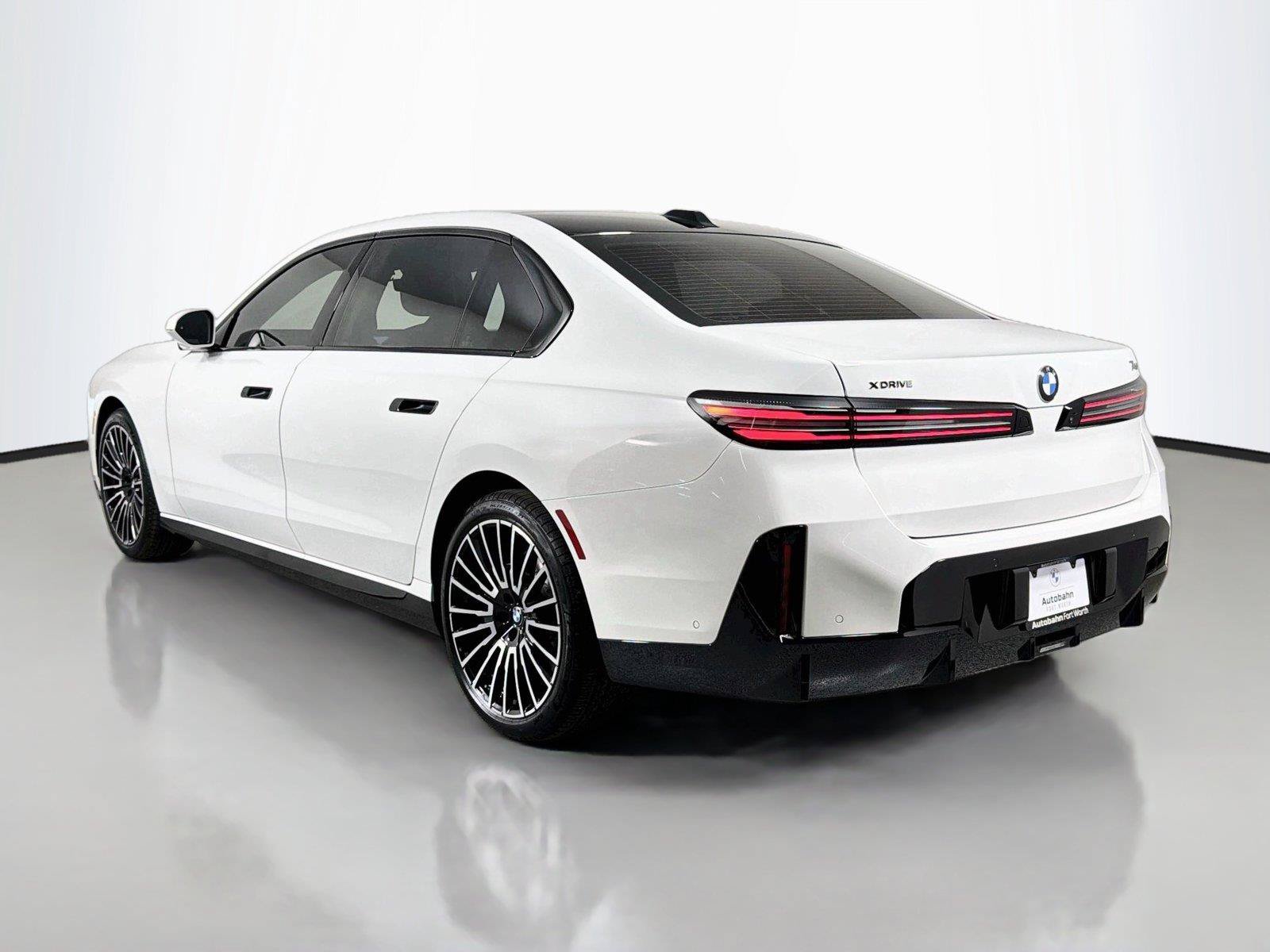 New 2027 BMW 740i xDrive w/ Premier Package AWD/4WD image 7