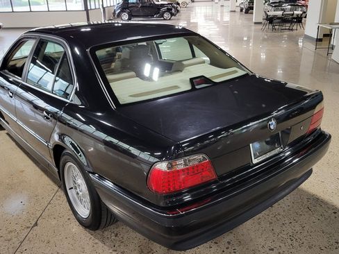 Used 1997 BMW 740i RWD image 31