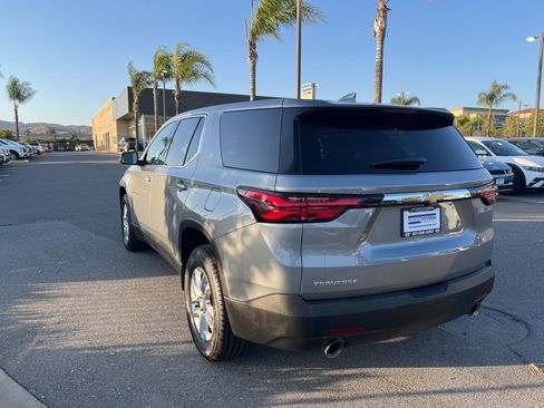 Used 2023 Chevrolet Traverse LS FWD image 6