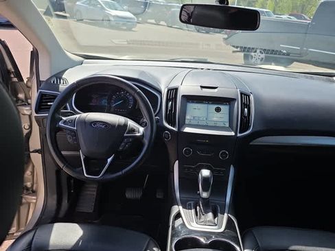 Used 2018 Ford Edge SEL w/ Equipment Group 201A AWD/4WD image 7