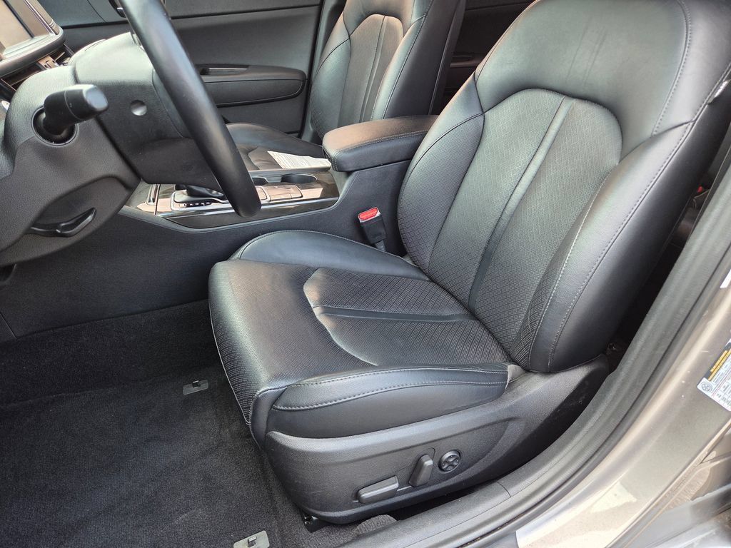 Used 2017 Kia Optima EX FWD image 6